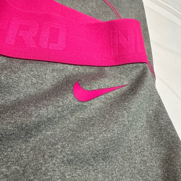 Nike Pro Gray and Pink Dri-Fit Leggings - Picture 7 of 9